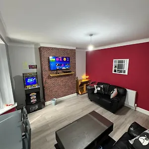 giga-residential-4-bedrooms-near-city-centre-sky-tv.hotels-newcastle-upon-tyne.com/
