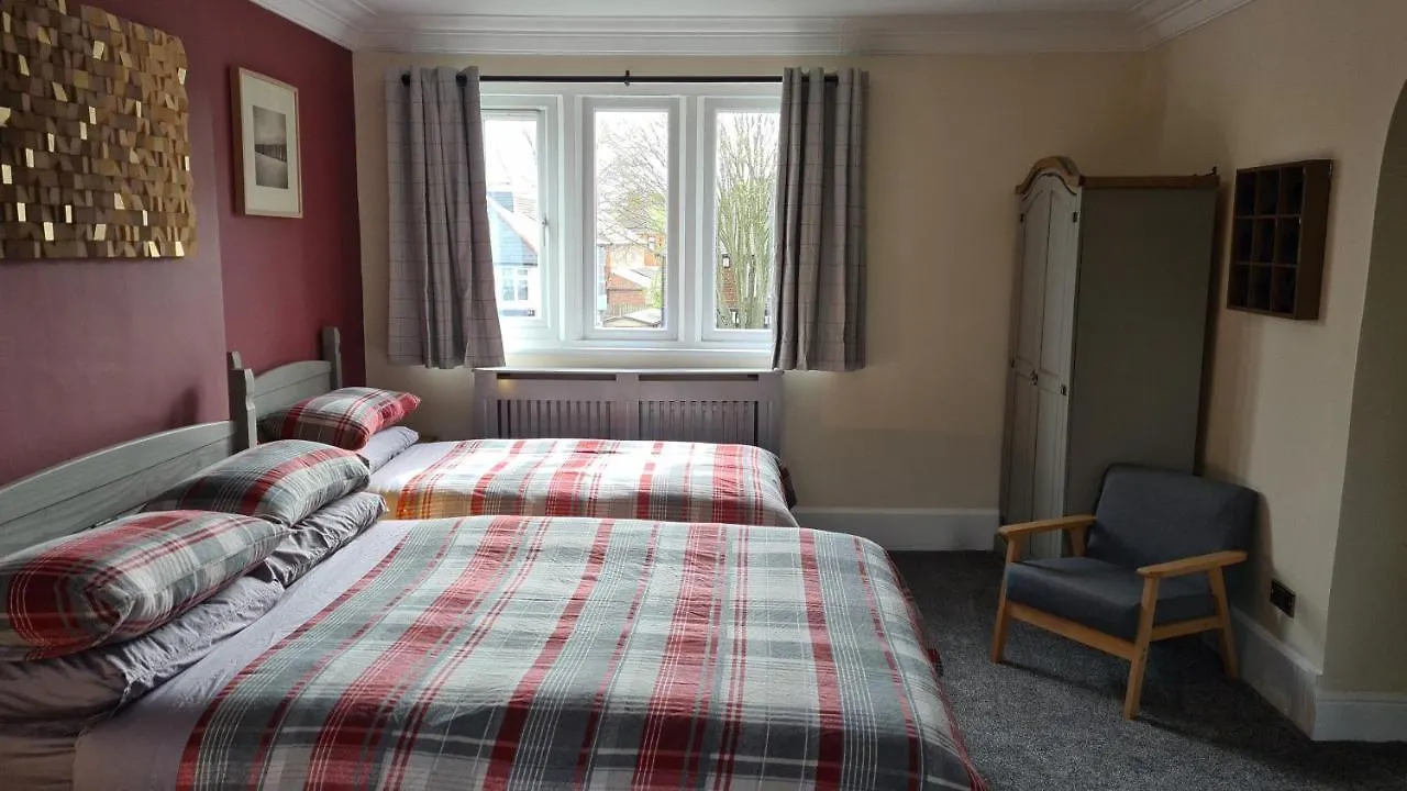 Tudor Lodge Hotel Nottingham 3*,